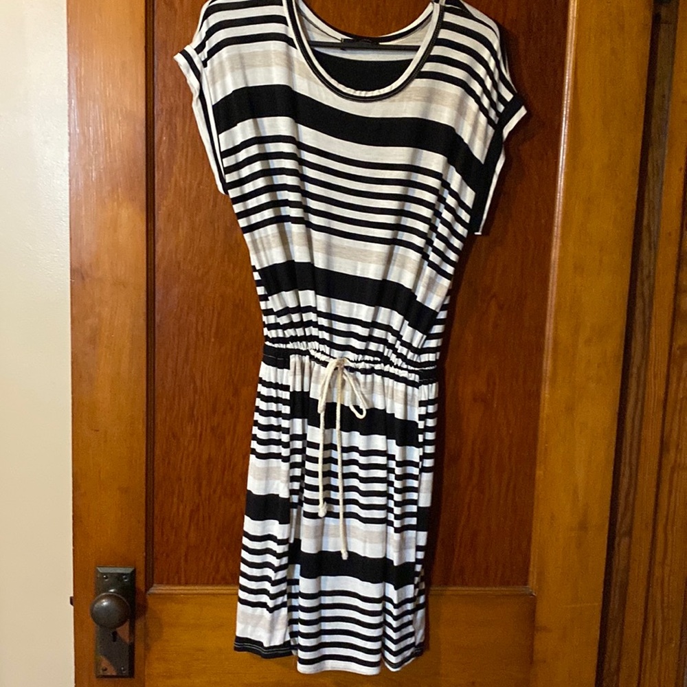 Cute striped T-shirt dress. Size S. Excellent condition.